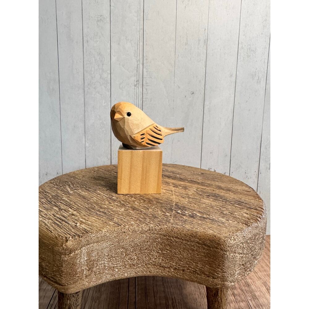 Cute Wood Bird Carved Bird Shell Sitter Chickadee Sparrow Bird Lover 3.5 inch